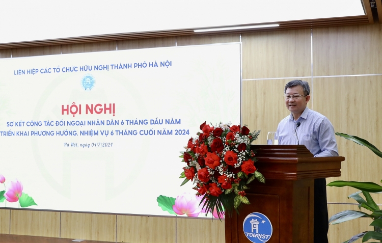 Ông Nguyễn Ngọc Kỳ, Chủ tịch Liên hiệp các tổ chức hữu nghị thành phố Hà Nội. (Ảnh: Đinh Hòa)  ທ່ານ ຫງວຽນ​ງອກ​ກີ, ປະທານ​ສະຫະພັນ​ບັນດາ​ອົງການ​ມິດຕະພາບ​ຮ່າ​ໂນ້ຍ. (ພາບ: Dinh Hoa)