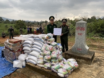 ຮັດແໜ້ນຄວາມສາມັກຄີ ແລະ ມິດຕະພາບ ເຊິ່ງເລີ່ມຈາກຮູບແບບການພົວພັນແຮກສ່ຽວບ້ານຕໍ່ບ້ານ