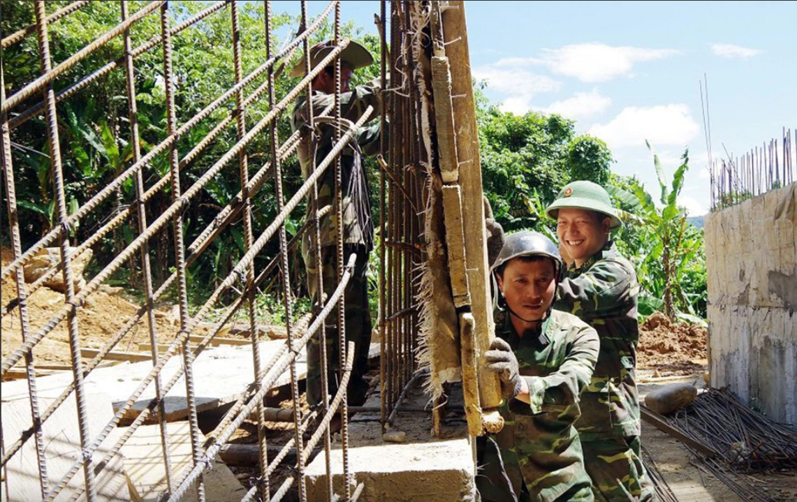 ພະຍານຫຼັກຖານໃຫ້ແກ່ນ້ຳໃຈມິດຕະພາບລະຫວ່າງ ຫວຽດນາມ - ລາວ ຢູ່ດິນແດນເສັ້ນຊາຍແດນ