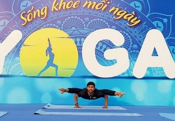 ງານບຸນ Yoga ສາກົນ - ດ່າໜັງ ສະເຫຼີມສະຫຼອງ 50 ປີແຫ່ງການພົວພັນ ຫວຽດນາມ - ອິນເດຍ