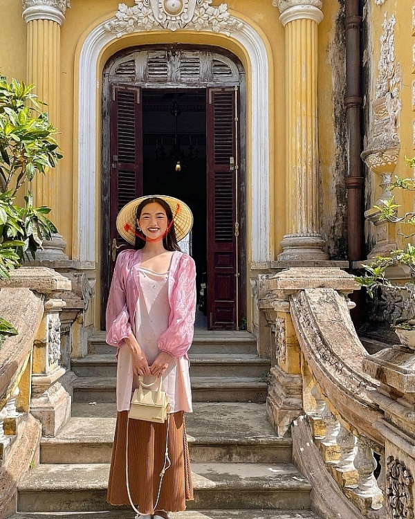 ມາຢ້ຽມຢາມວັງ ອານດີ້ງ ທີ່ມີອາຍຸ 100 ກວ່າປີ ມາຢ້ຽມຢາມວັງ ອານດີ້ງ ທີ່ມີອາຍຸ 100 ກວ່າປີ