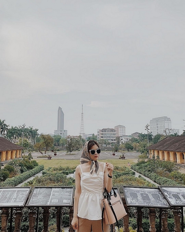 ມາຢ້ຽມຢາມວັງ ອານດີ້ງ ທີ່ມີອາຍຸ 100 ກວ່າປີ ມາຢ້ຽມຢາມວັງ ອານດີ້ງ ທີ່ມີອາຍຸ 100 ກວ່າປີ