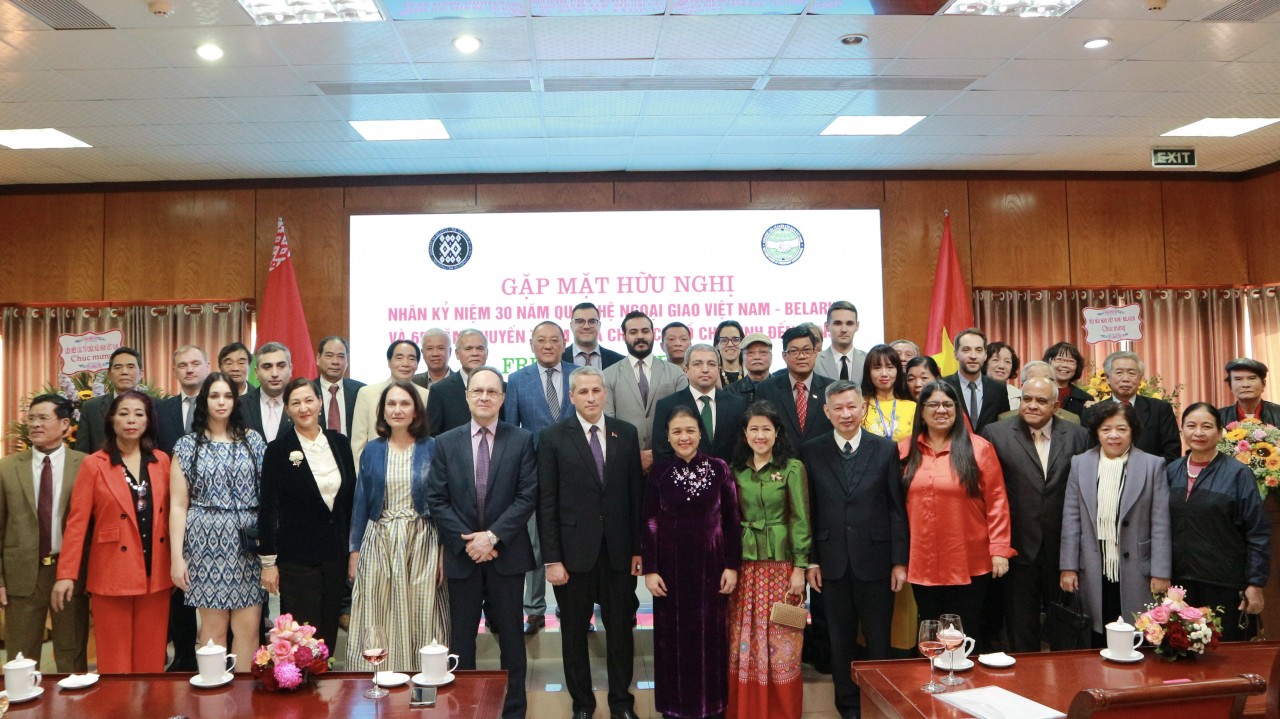 Gặp mặt kỷ niệm 30 năm quan hệ ngoại giao Việt Nam - Belarus