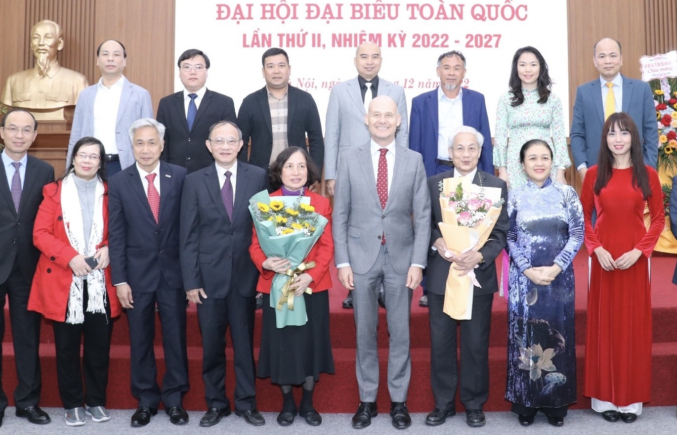 ເພີ່ມທະວີການພົວພັນມິດຕະພາບ ແລະ ການຮ່ວມມືໃນຂົງເຂດເສດຖະກິດ