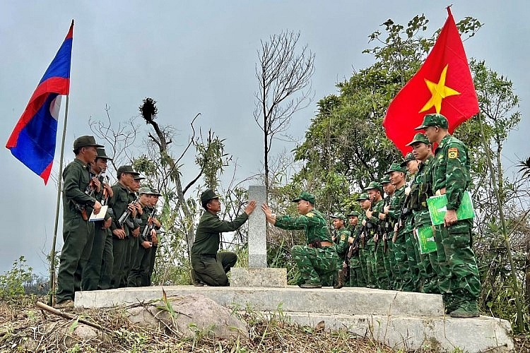 ຫວຽດນາມ ລາວ ເພີ່ມທະວີວຽກງານສົມທົບກັນຄຸ້ມຄອງ, ປົກປັກຮັກສາເສັ້ນຊາຍແດນ