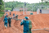 ບັນດາ “ພື້ນທີ່ ສີແດງ” ເຕັມໄປດ້ວຍນໍ້າໃຈ ລະຫວ່າງ ທະຫານ ກັບ ປະຊາຊົນ