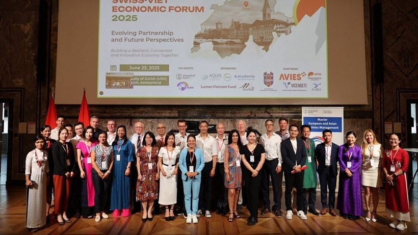 ກອງ​ປະ​ຊຸມ​ໃຫຍ່ ຄັ້ງ XIV ຂອງ​ພັກ: ຄວາມ​ຄາດ​ໝາຍ​ນະ​ໂຍ​ບາຍ​ສຳ​ລັບ​ຫວຽດ​ນາມ.