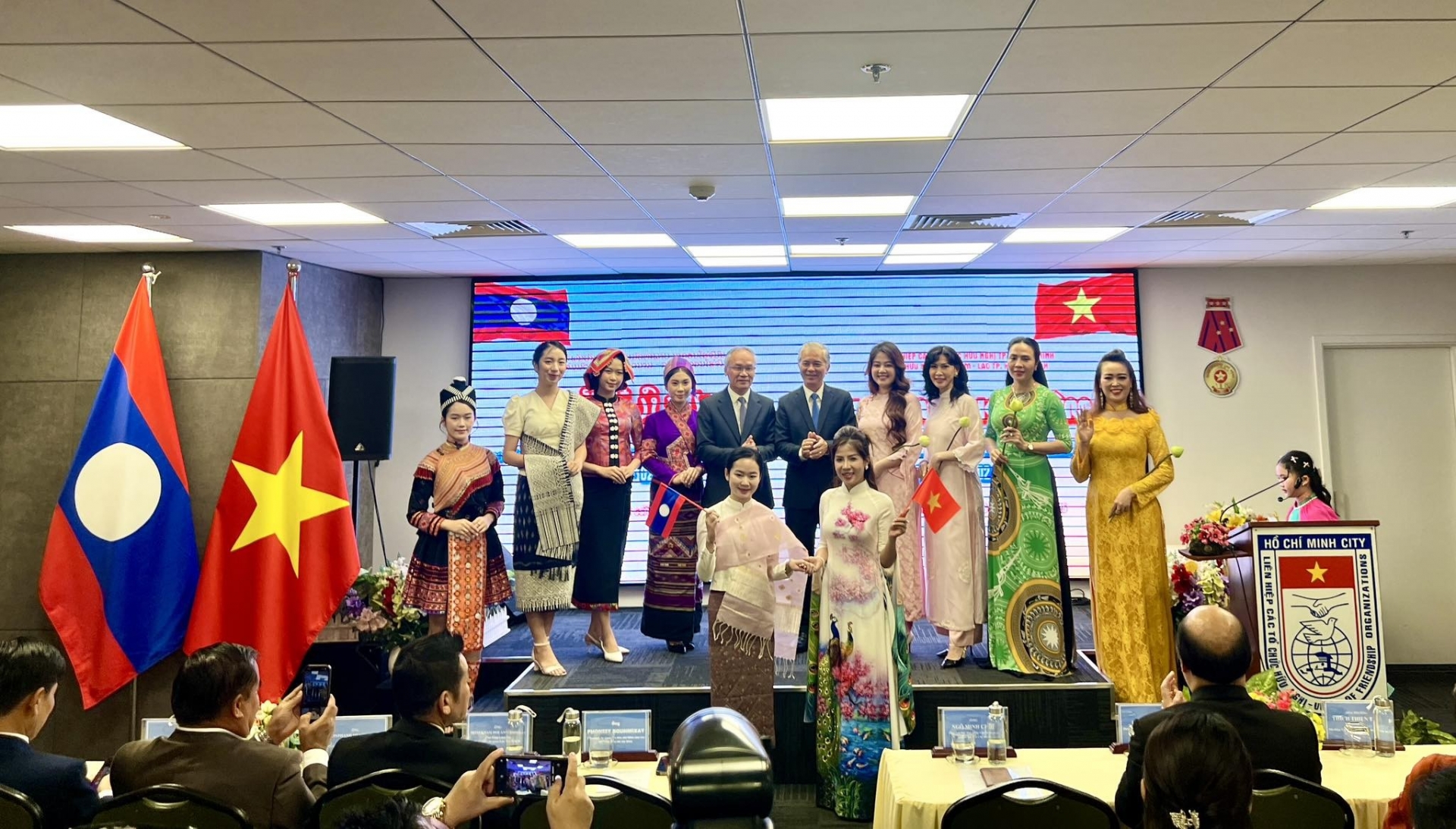 ນະຄອນໂຮ່ຈິມິນສຸມໃສ່ 4 ວິທີແກ້ໄຂເພື່ອຍົກສູງປະສິດທິພາບຂອງການທູດປະຊາຊົນ ນະຄອນໂຮ່ຈິມິນສຸມໃສ່ 4 ວິທີແກ້ໄຂເພື່ອຍົກສູງປະສິດທິພາບຂອງການທູດປະຊາຊົນ