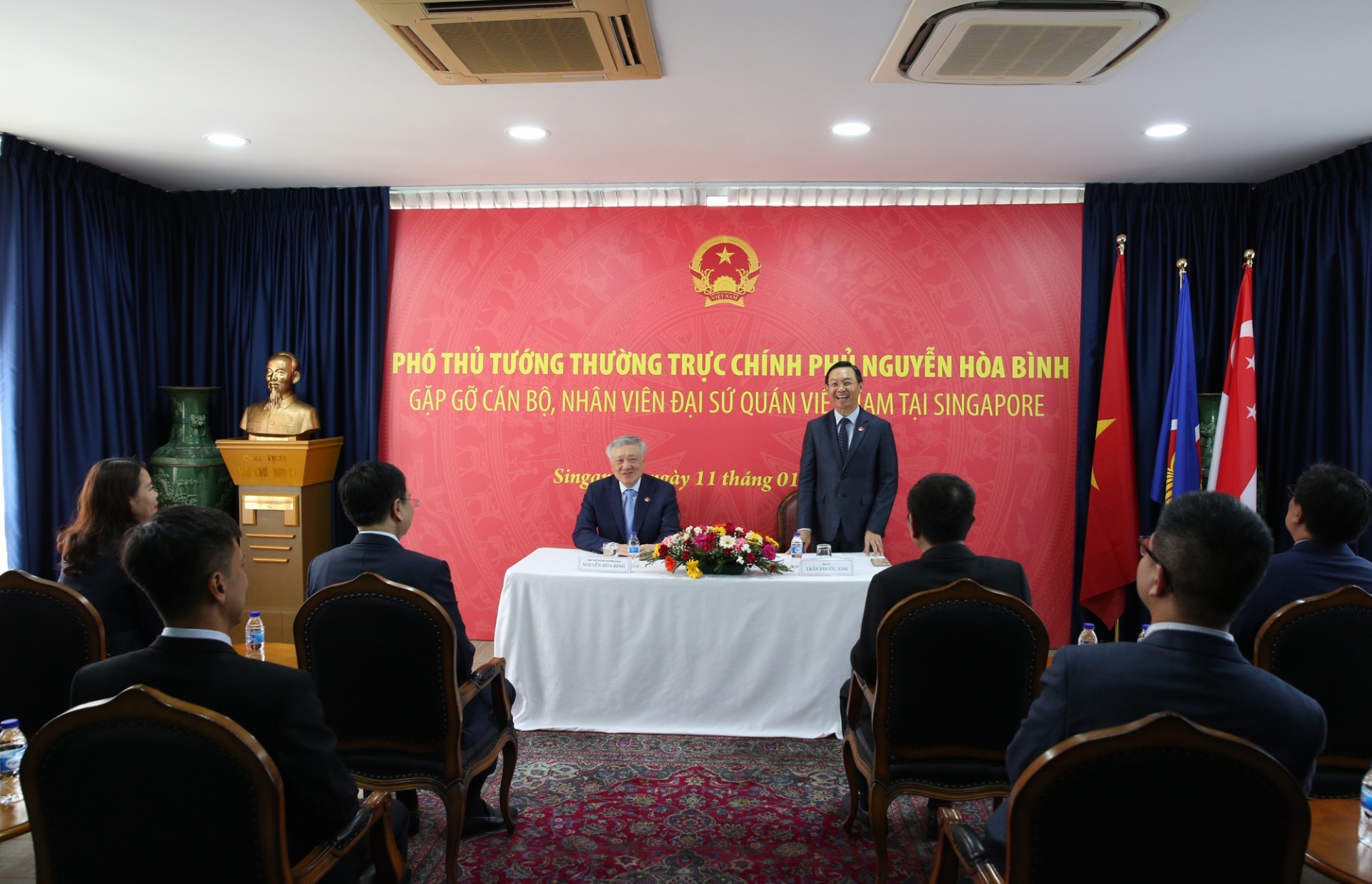 ເສີມຂະຫຍາຍບົດບາດຂອງຕົນເປັນຂົວຕໍ່ມິດຕະພາບເພື່ອຊຸກຍູ້ການຮ່ວມມືລະຫວ່າງ ຫວຽດນາມ-ສິງກະໂປ