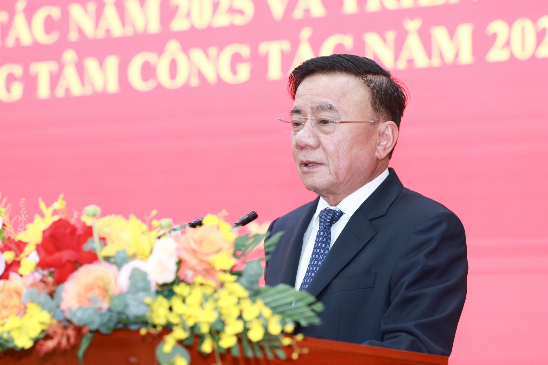 ສືບຕໍ່ປະດິດສ້າງຢ່າງເຂັ້ມແຂງທາງດ້ານແນວຄິດ ແລະ ການກະທຳ, ປັບປຸງກຸ່ມກ້ອນມະຫາສາມັກຄີທົ່ວປະເທດ