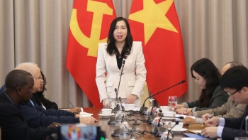 ສ້າງເງື່ອນໄຂທີ່ເອື້ອອຳນວຍໃຫ້ແກ່ສື່ມວນຊົນສາກົນໃນການລາຍງານຂ່າວກ່ຽວກັບກອງປະຊຸມໃຫຍ່ຄັ້ງທີ XIV ຢ່າງຄົບຖ້ວນ ແລະ ເປັນກາງ