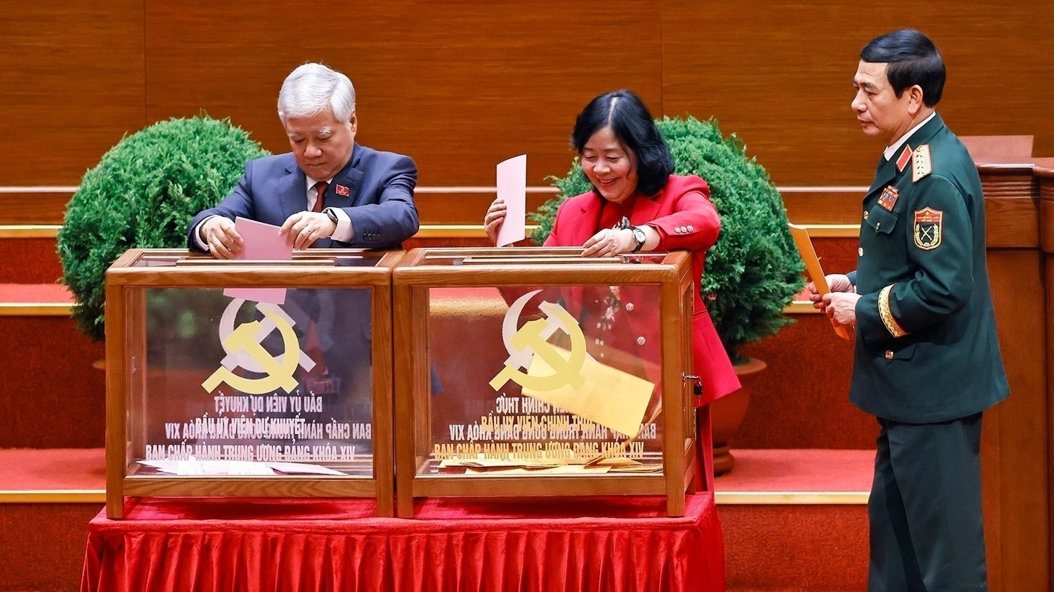 ບັນດາຄູ່ຮ່ວມມືສາກົນຂອງແນວໂຮມປະເທດຊາດຫວຽດນາມສົ່ງຈົດໝາຍອວຍພອນເຖິງກອງປະຊຸມໃຫຍ່ຜູ້ແທນທົ່ວປະເທດຄັ້ງທີ XIV