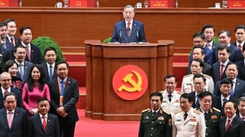 ປ​ຊ​ຊ ​ມີຄວາມ​ຫວັງ​ວ່າ ​ທ່ານ​ເລ​ຂາ​ທິ​ການ​ໃຫ່​ຍ ໂຕ​ເລິມ ແລະ ກົງ​ຈັກ​ການ​ນຳ​ພັກ​ສະ​ໄໝ​ທີ XIV ຈະ​ນ​ຳປະ​ເທດ​ຊາດ​ພັດ​ທະ​ນາ​ໃນ​ສັງ​ກາດ​ໃໝ່