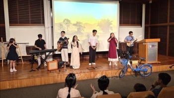 ການລະດົມທຶນສະໜັບສະໜູນນັກສຶກສາຫວຽດນາມ ຢູ່ສິງກະໂປ