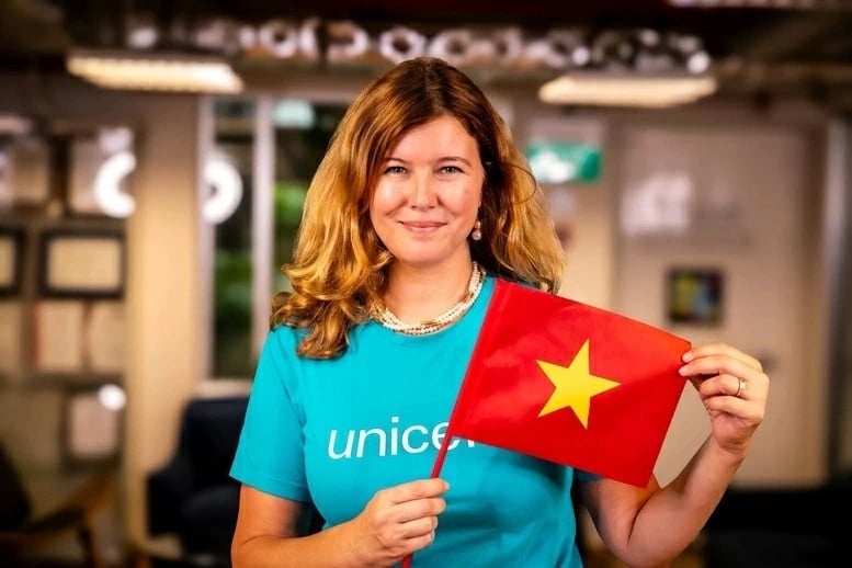 ຈາກຜົນສຳເລັດທີ່ໜ້າປະທັບໃຈໄປສູ່ຄວາມມຸ່ງຫວັງໄລຍະຍາວ: ຫວຽດນາມຍັງຄົງໃຫ້ຄຳໝັ້ນສັນຍາທີ່ຈະລົງທຶນໃນການພັດທະນາເດັກ ຈາກຜົນສຳເລັດທີ່ໜ້າປະທັບໃຈໄປສູ່ຄວາມມຸ່ງຫວັງໄລຍະຍາວ: ຫວຽດນາມຍັງຄົງໃຫ້ຄຳໝັ້ນສັນຍາທີ່ຈະລົງທຶນໃນການພັດທະນາເດັກ