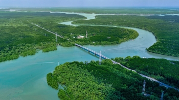 Tour ດ້ວຍເຮລິຄອບເຕີຄາດວ່າຈະກາຍເປັນຈຸດເດັ່ນຂອງການທ່ອງທ່ຽວໃນນະຄອນໂຮ່ຈິມິນ