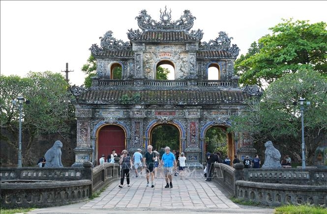 ນັກທ່ອງທ່ຽວສາກົນມາຢ້ຽມຢາມຫວຽດນາມເກີນ 2 ລ້ານຄົນເປັນເດືອນທີ 3 ຕິດຕໍ່ກັນ