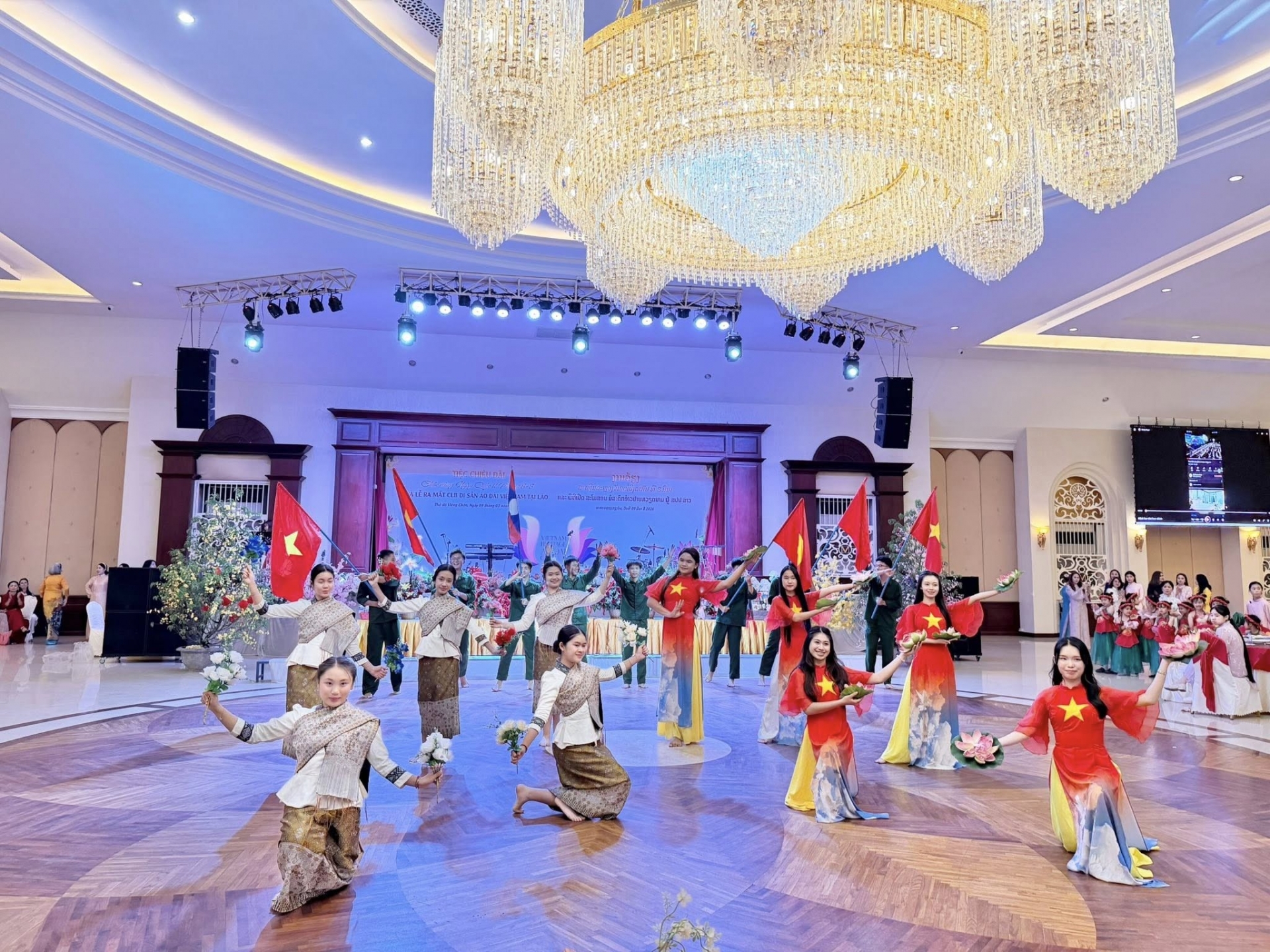 ສົ່ງເສີມມໍລະດົກອ່າວຫຍາບຂອງຊາວຫວຽດນາມຢູ່ລາວ ສົ່ງເສີມມໍລະດົກອ່າວຫຍາບຂອງຊາວຫວຽດນາມຢູ່ລາວ