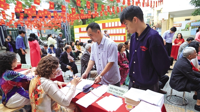 ຄວາມໄວ້ວາງໃຈຖືກວາງໄວ້ໃນບັດເລືອກຕັ້ງ