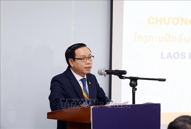 ພິທີເປີດໂຄງການ 'ຜູ້ນຳອາວຸໂສ' ສຳລັບເຈົ້າໜ້າທີ່ລາວ ພິທີເປີດໂຄງການ 'ຜູ້ນຳອາວຸໂສ' ສຳລັບເຈົ້າໜ້າທີ່ລາວ