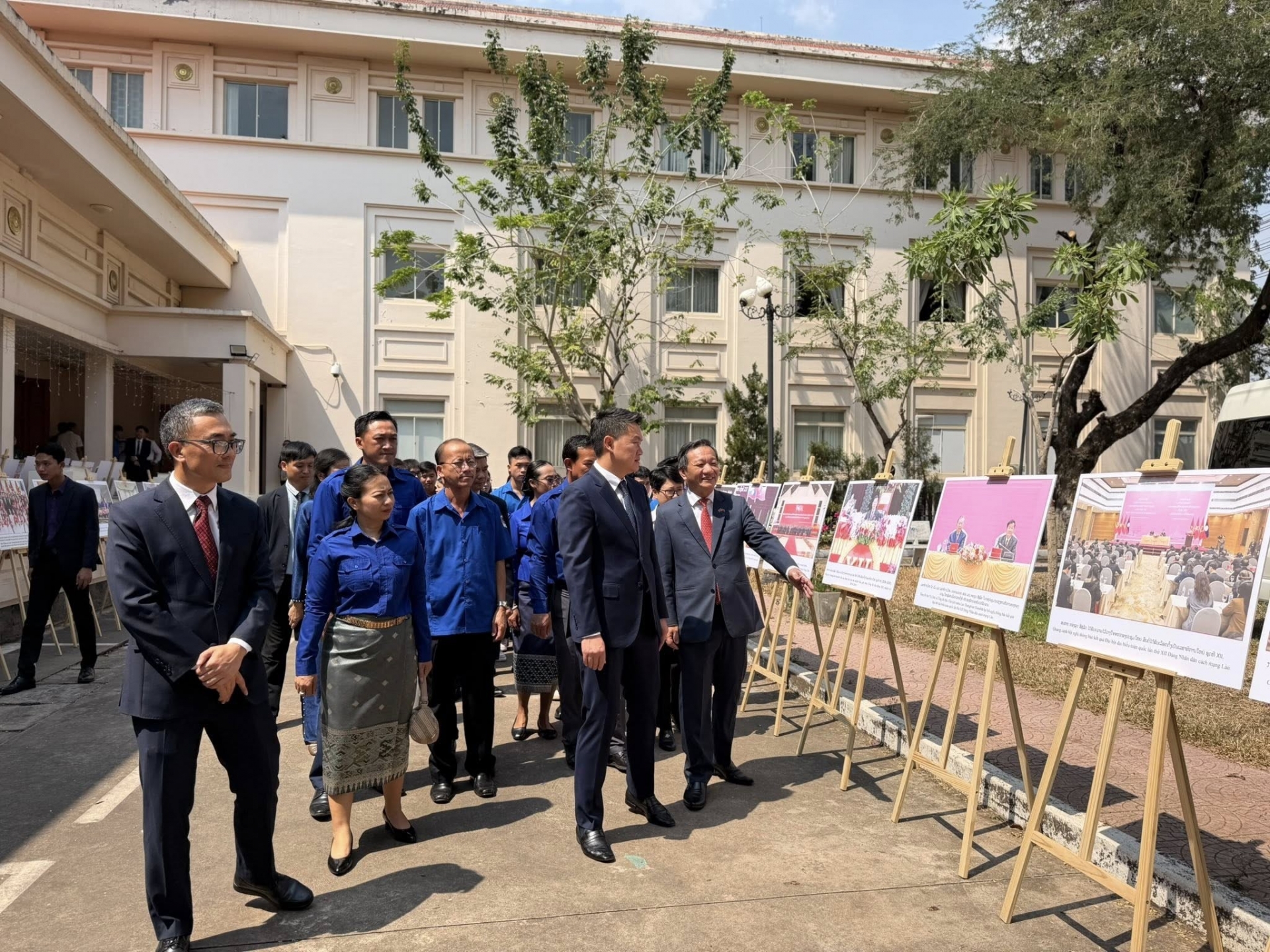 ຊາວໜຸ່ມຫວຽດນາມ ແລະ ລາວ ມີບົດບາດສຳຄັນເປັນຂົວຕໍ່ທີ່ໜ້າເຊື່ອຖືລະຫວ່າງປະຊາຊົນສອງປະເທດ