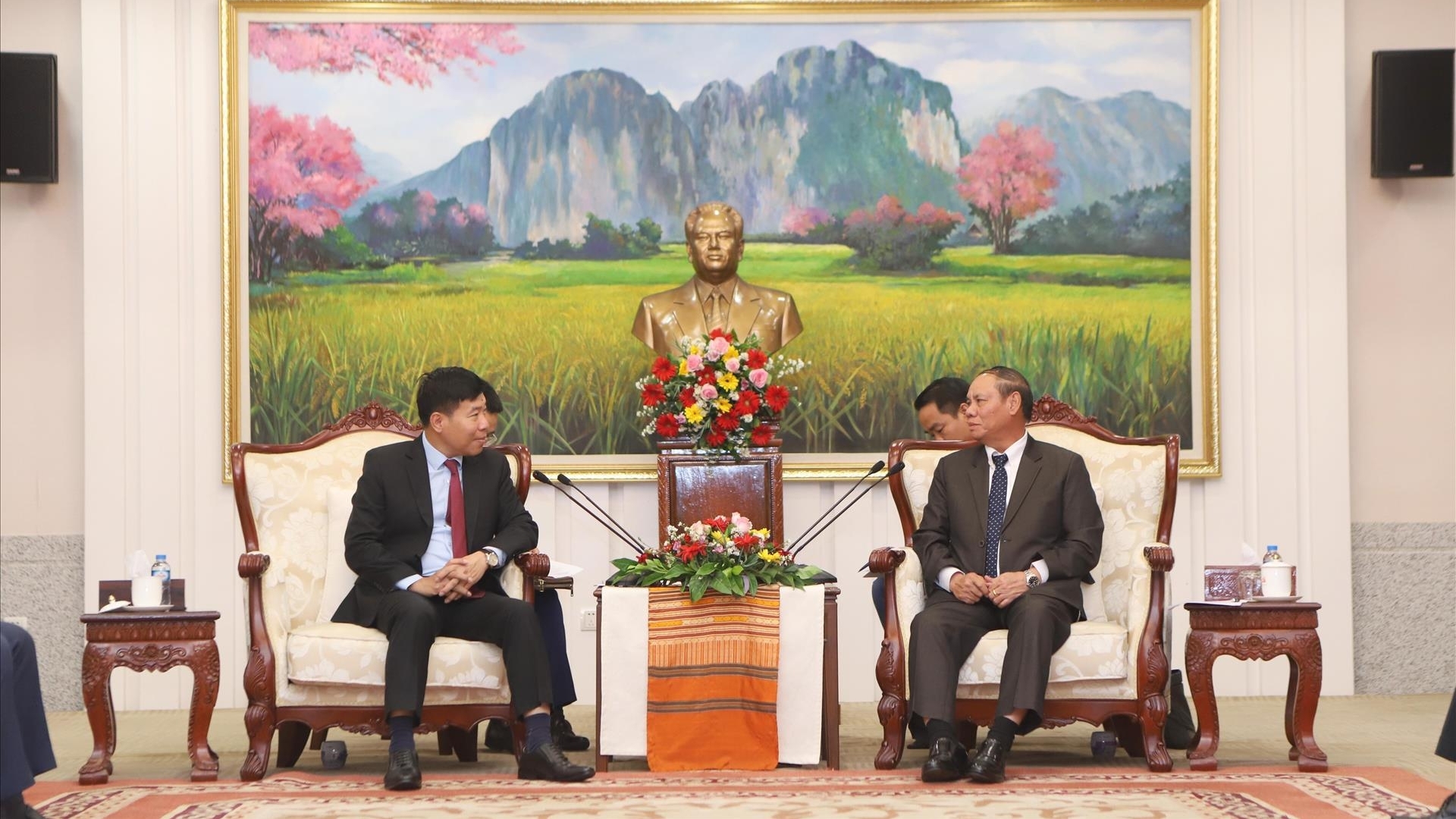 ຝ່າຍລາວ ຍາມໃດກໍ່ໃຫ້ຄວາມສຳຄັນ ແລະ ບຸລິມະສິດສູງສຸດຕໍ່ການພັດທະນາສາຍພົວພັນກັບຫວຽດນາມ