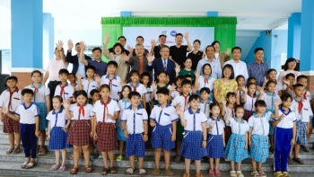 ເປີດຕົວໂຄງການທີ່ມີມູນຄ່າຫຼາຍກວ່າ 11,3 ຕື້ດົ່ງ ເພື່ອຊ່ວຍເຫຼືອເດັກນ້ອຍທີ່ດ້ອຍໂອກາທີ່ ເກີນເທີ