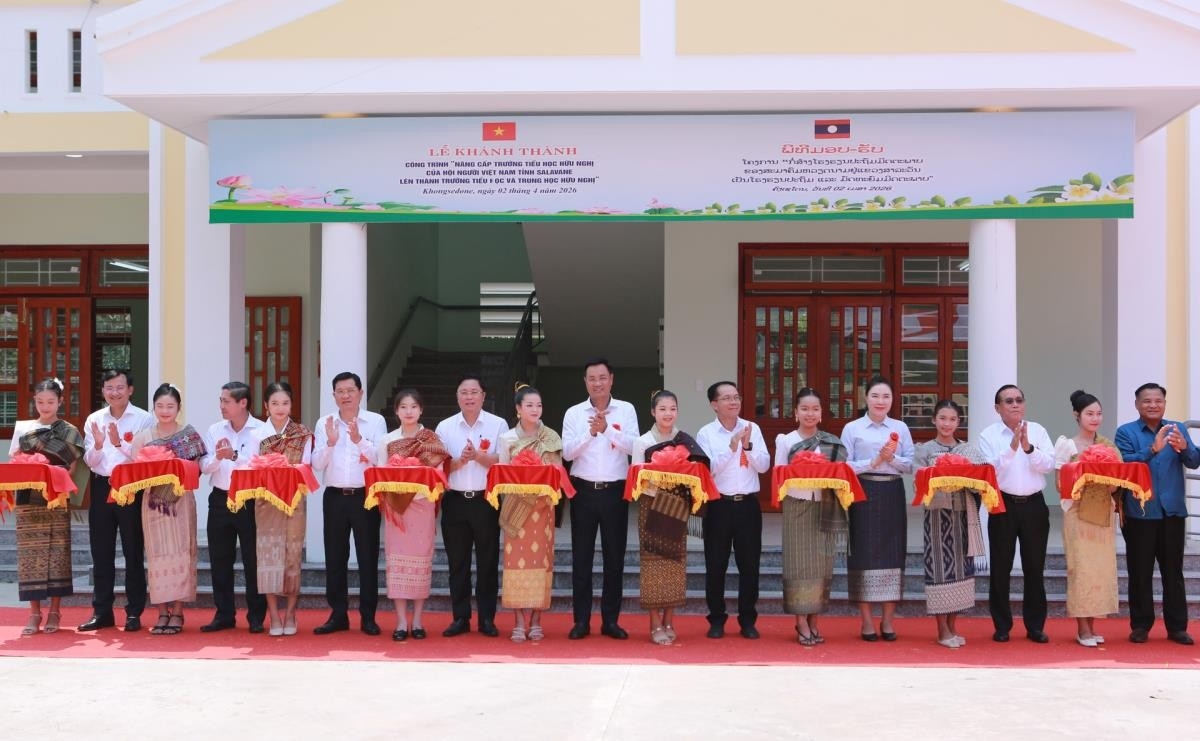 ນະຄອນດານັງ ເປີດ ແລະ ມອບໂຮງຮຽນປະຖົມ ແລະ ມັດທະຍົມຕອນຕົ້ນມິດຕະພາບ ທີ່ແຂວງສາລະວັນ (ລາວ) ນະຄອນດານັງ ເປີດ ແລະ ມອບໂຮງຮຽນປະຖົມ ແລະ ມັດທະຍົມຕອນຕົ້ນມິດຕະພາບ ທີ່ແຂວງສາລະວັນ (ລາວ)