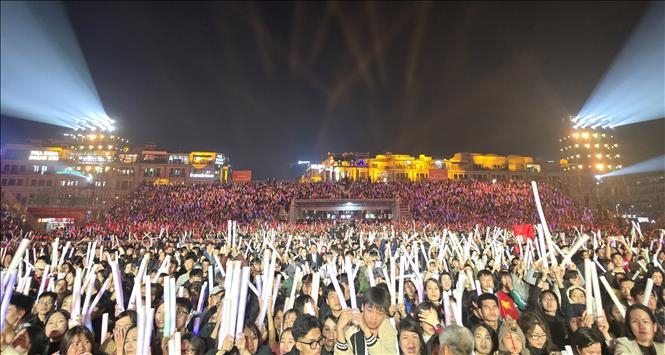 ການພັດທະນາອຸດສາຫະກໍາວັດທະນະທໍາຄຽງຄູ່ກັບເສດຖະກິດມໍລະດົກ ແລະ ການທ່ອງທ່ຽວແບບຍືນຍົງ