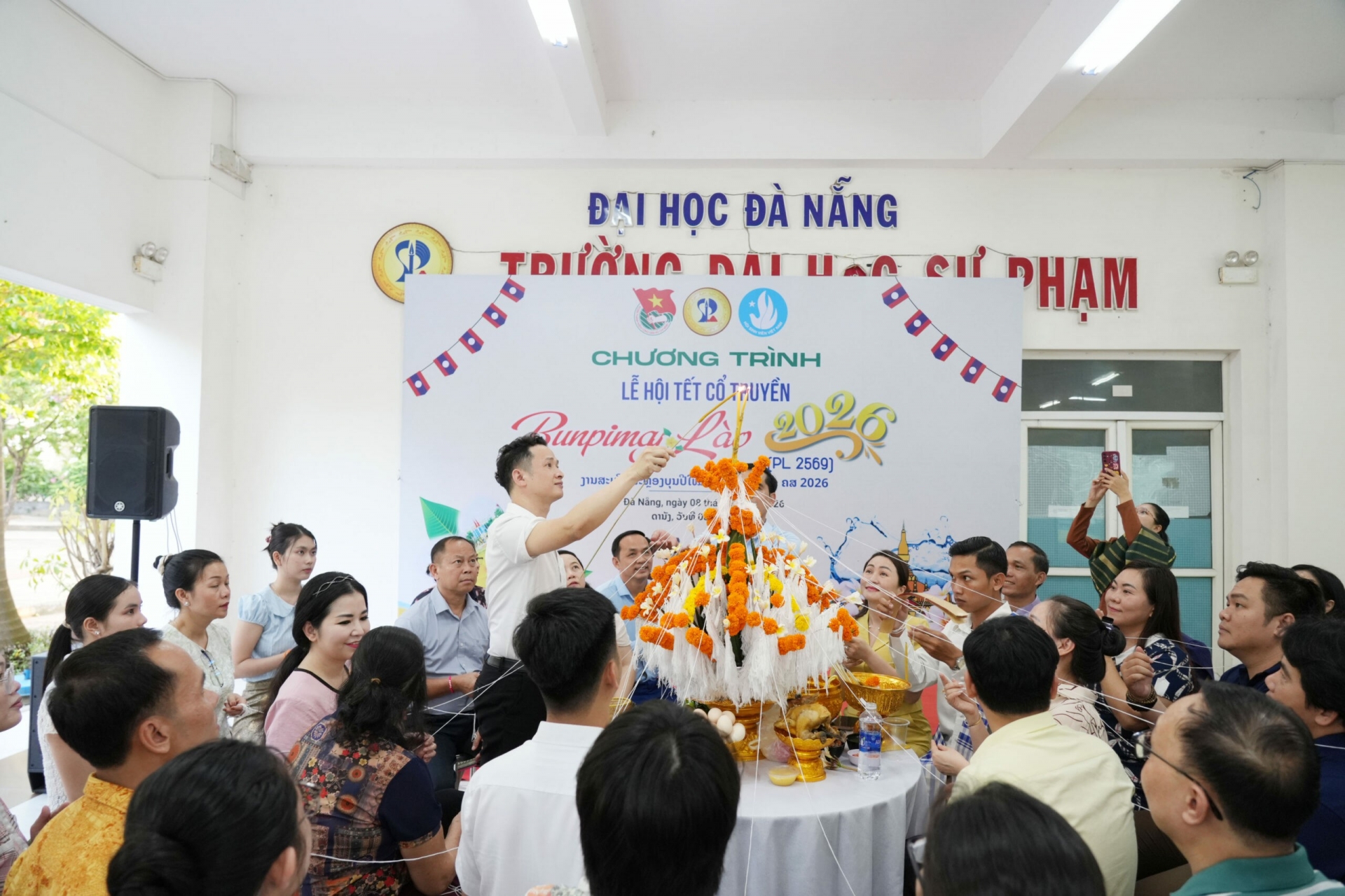 ຈັດຕັ້ງບຸນປີໃໝ່ປະຈຳຊາດໃຫ້ແກ່ນັກສຶກສາ ລາວ ຢ່າງດູດດື່ມ ຈັດຕັ້ງບຸນປີໃໝ່ປະຈຳຊາດໃຫ້ແກ່ນັກສຶກສາ ລາວ ຢ່າງດູດດື່ມ