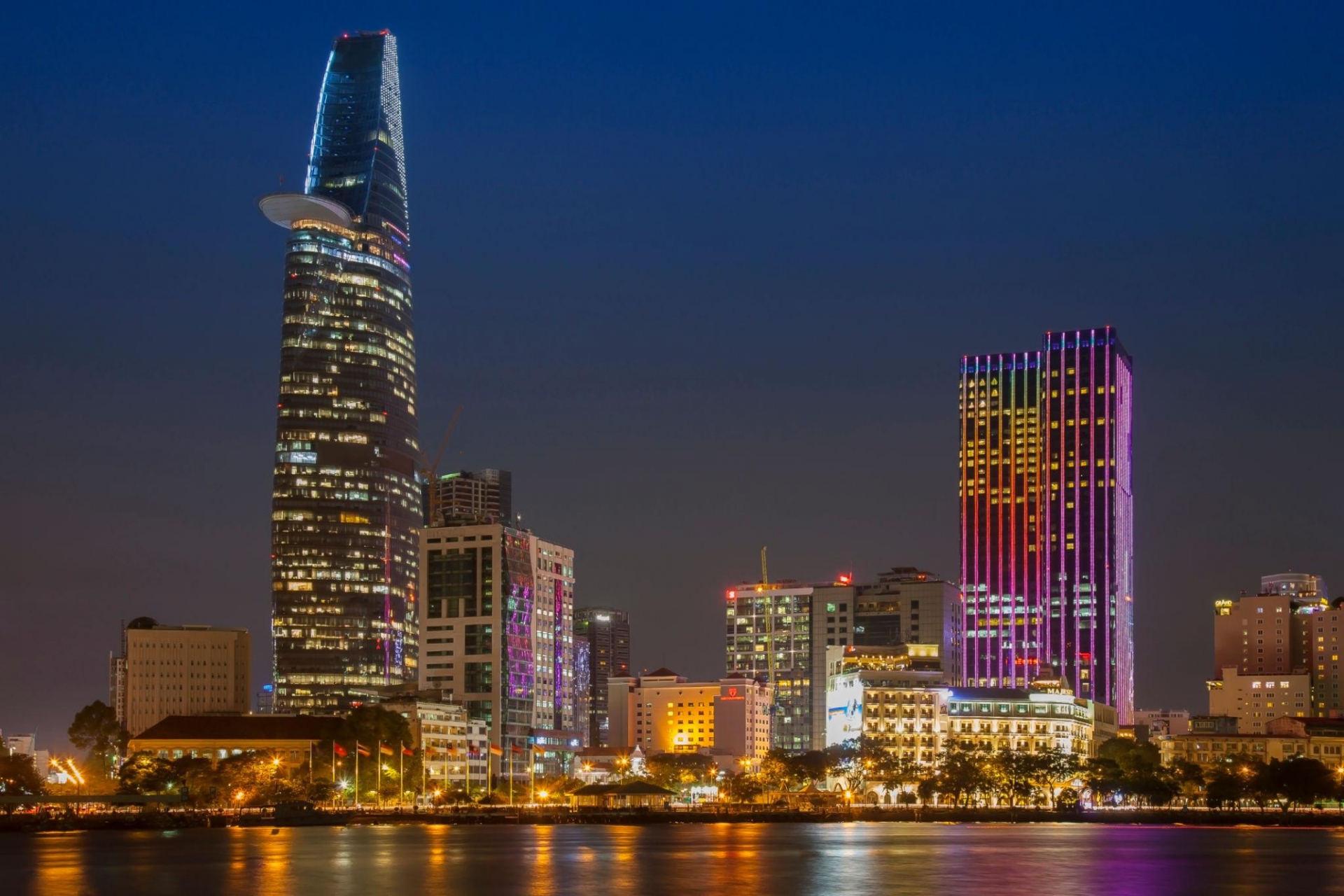 ຫວຽດນາມ ມຸ່ງໄປເຖິງການເຕີບໂຕສອງຕົວເລກ ພ້ອມກັບຮັກສາສະຖຽນລະພາບເສດຖະກິດມະຫາພາກ