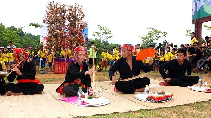 ງານ​ບຸນ​ເຮັດ​ຈາ - ຈຸດວັດທະນະທຳທີ່ເປັນເອກະລັກສະເພາະຂອງຊາວເຜົ່າຜູ້ໄທໃນແຂວງເຊີນລາ