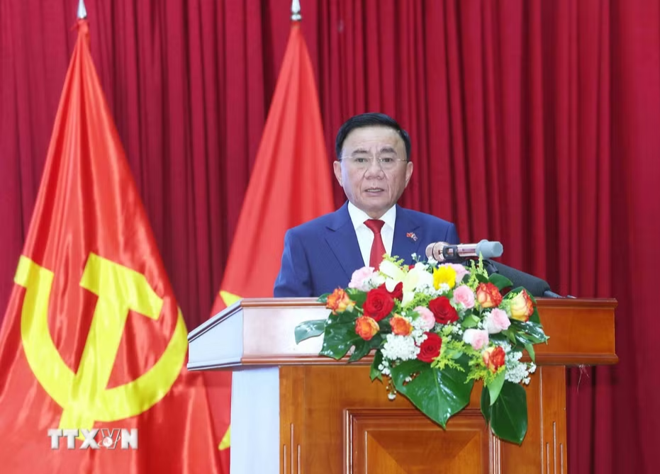 ສະຫາຍ ເຈິ່ນເກີ໋ມຕູ້, ຜູ້ປະຈຳການຄະນະເລຂາທິການ ພົບປະກັບຊຸມຊົນຄົນຫວຽດນາມ ຢູ່ ສປປ ລາວ ສະຫາຍ ເຈິ່ນເກີ໋ມຕູ້, ຜູ້ປະຈຳການຄະນະເລຂາທິການ ພົບປະກັບຊຸມຊົນຄົນຫວຽດນາມ ຢູ່ ສປປ ລາວ