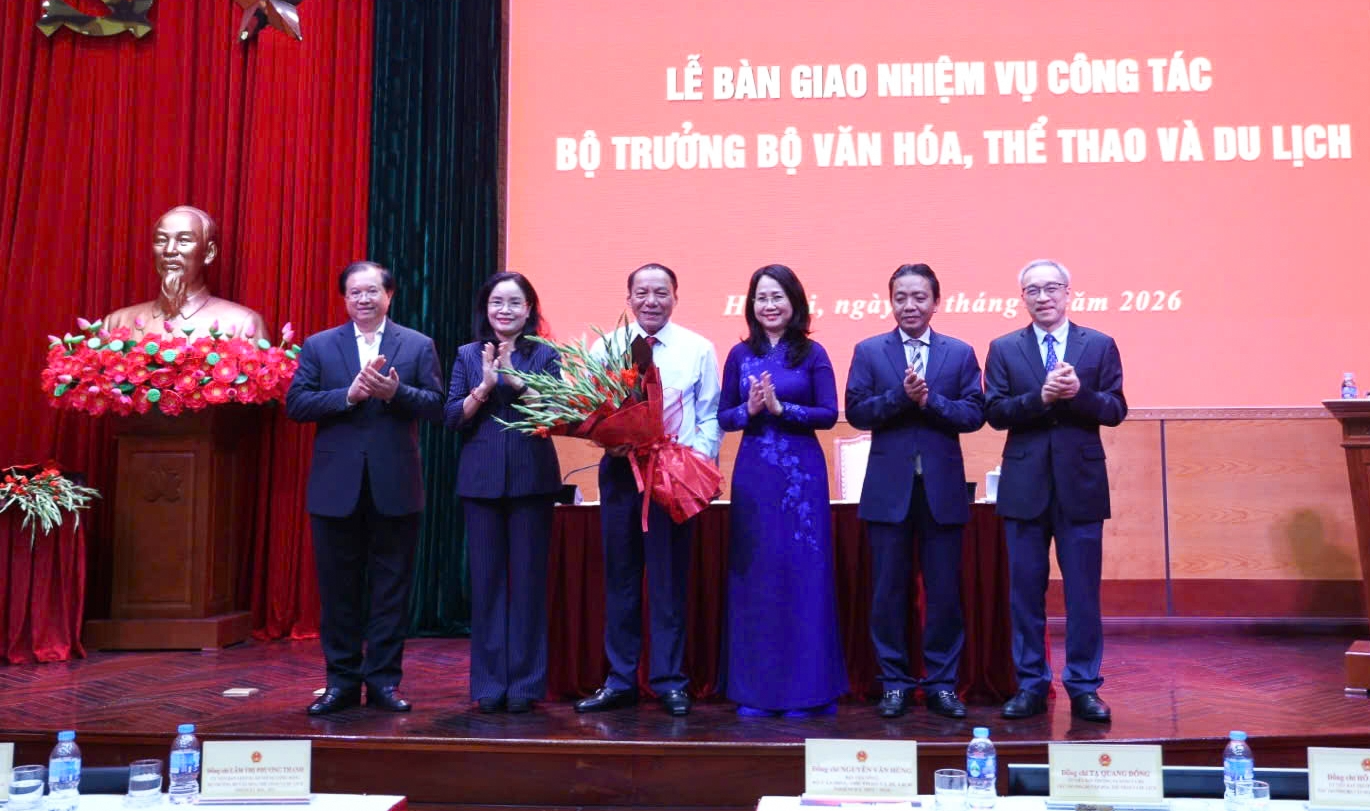 ຫັນປ່ຽນຈິນຕະນາການການຄຸ້ມຄອງ ໄປສູ່ຈິນຕະນາການແຫ່ງການສ້າງສັນ, ຂະຫຍາຍຂົງເຂດການພັດທະນາວັດທະນະທຳ