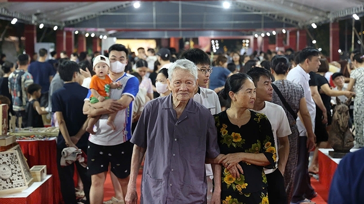 ໂຄສະນາເຜີຍແຜ່ຈຸດເດັ່ນຂອງໝູ່ບ້ານອາຊີບ ໃນສັບປະດາວັດທະນະທຳ – ທ່ອງທ່ຽວ ວັດໄທ (Chùa Thầy) 2026