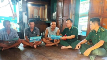 ຍົກສູງປະສິດທິຜົນການໂຄສະນາເຜີຍແຜ່, ກວດກາ, ຮັດແໜ້ນລະບຽບວິໄນໃນການຂຸດຄົ້ນສິນໃນນ້ຳ