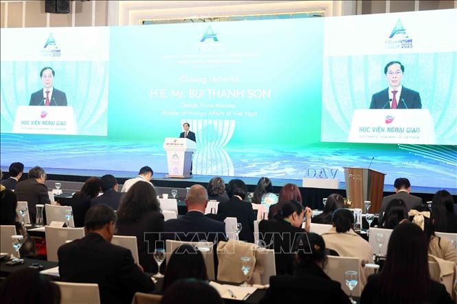 ເວທີປາໄສອະນາຄົດ ອາຊຽນ ປະກອບສ່ວນຮັດແໜ້ນຄວາມສາມັກຄີ, ກຳນົດອະນາຄົດແຫ່ງການພັດທະນາຂອງ ອາຊຽນ