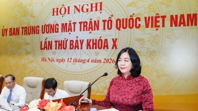 ກອງປະຊຸມຄັ້ງທີ 7 ຄະນະກຳມະການສູນກາງແນວໂຮມປະເທດຊາດ ຫວຽດນາມ ສະໄໝທີ X: ເປັນເອກະພາບດ້ານເນື້ອໃນກອງປະຊຸມໃຫຍ່ ຄັ້ງທີ XI, ຕົກລົງເຫັນດີແຕ່ງຕັ້ງຮອງປະທານ 3 ທ່ານ