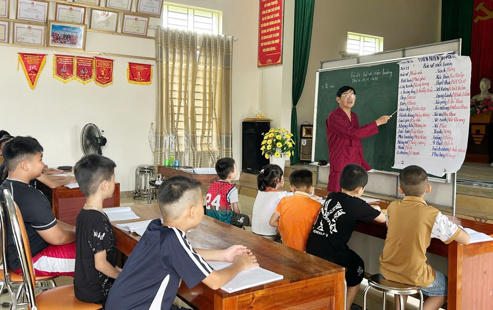 ບັກນິງ (Bắc Ninh) ຊຸກຍູ້ການຮຽນ-ການສອນພາສາຊົນເຜົ່າສ່ວນໜ້ອຍ ຢູ່ໃນໂຮງຮຽນ ແລະ ເຂດຊຸມຊົນ ບັກນິງ (Bắc Ninh) ຊຸກຍູ້ການຮຽນ-ການສອນພາສາຊົນເຜົ່າສ່ວນໜ້ອຍ ຢູ່ໃນໂຮງຮຽນ ແລະ ເຂດຊຸມຊົນ