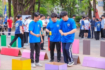ເຊື່ອມຕໍ່ນັກສຶກສາຕ່າງປະເທດໂດຍຜ່ານປະສົບການວັດທະນະທໍາ