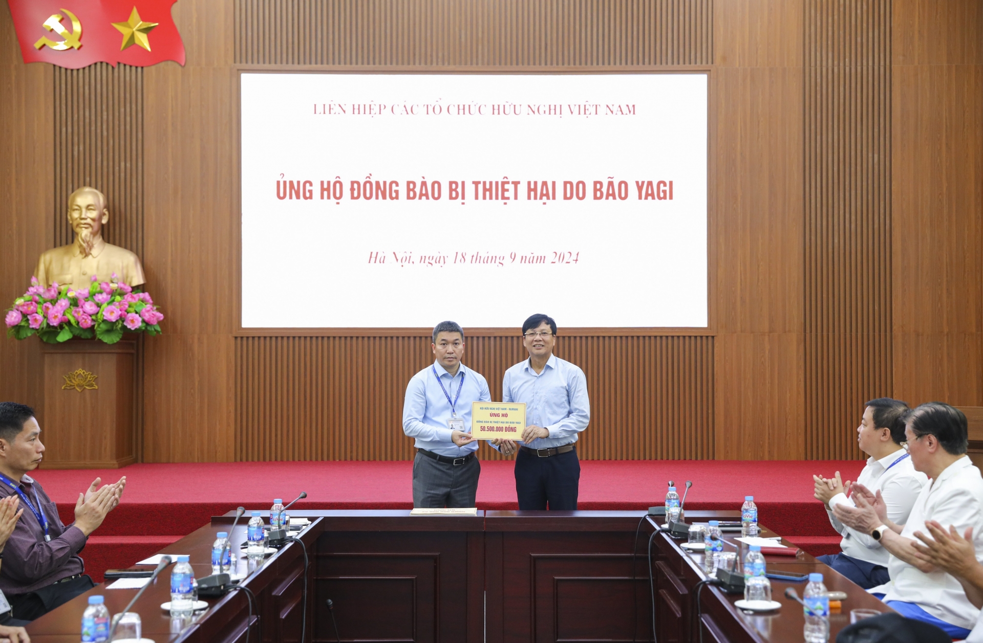 ອົງຄະນະພັກສະຫະພັນ​ບັນດາ​ອົງການ​ມິດຕະພາບ​ຫວຽດນາມ ອາຍຸການ 2020 – 2025: ຜ່ານ​ຜ່າ​ບັນດາ​ສິ່ງ​ທ້າ​ທາຍ, ການປ່ຽນໃໝ່ຫຼາຍຢ່າງ