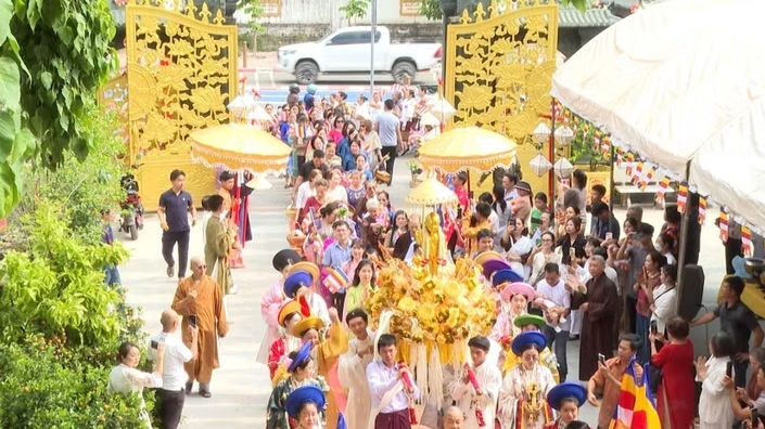 ພຸດທະສາສະໜາ ປະກອບສ່ວນເພີ່ມທະວີສາຍພົວພັນອັນພິເສດ ຫວຽດນາມ - ລາວ