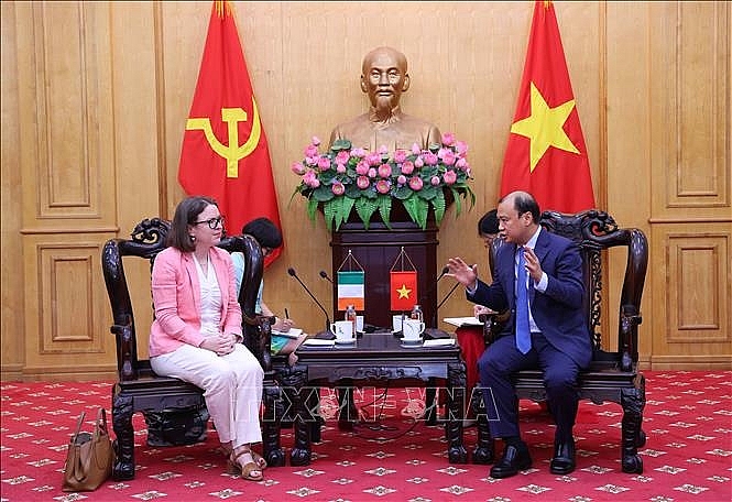 ການຮ່ວມມືວິໄຈຮ່ວມກັນໃນລະດັບທົ່ວໂລກ ລະຫວ່າງ ຫວຽດນາມ - ອຽກລັງ