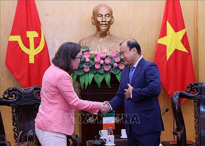 ການຮ່ວມມືວິໄຈຮ່ວມກັນໃນລະດັບທົ່ວໂລກ ລະຫວ່າງ ຫວຽດນາມ - ອຽກລັງ