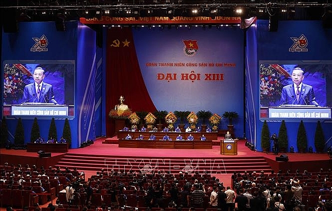 ປະກອບຄວາມສາມາດຊ່ວຍໃຫ້ຄົນລຸ້ນໜຸ່ມມີຄວາມໝັ້ນໃຈປັບຕົວເຂົ້າກັບຄວາມຜັນແປຂອງຍຸກສະໄໝ