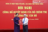 ທ່ານນາງ​ເລ​ຂາ​ຄະນະພັກແຂວງຕວຽນ​ກວາງ ຮ່າ​ທິ​ງາ ໄດ້​ຮັບ​ການ​ເຄື່ອນ​ໄຫວ​ເຂົ້າ​ຮ່ວມ​ຄະ​ນະ​ພັກ​ແນວ​ໂຮມ​ປະ​ເທດ​ຊາດ​ຫວຽດ​ນາມ, ບັນດາອົງຄະນະ​ສູນ​ກາງ.