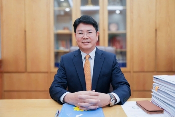ທ່ານ​ຮອງ​ລັດຖະມົນຕີ​ກະຊວງ​ຍຸຕິ​ທຳ ຫງວຽນ​ແທ່ງ​ຕິ້ງ: ຫວຽດນາມ ຍາມ​ໃດ​ກໍ່​ຖື​ເປັນ​ສຳຄັນ ​ແລະ ມານະ​ພະຍາຍາມ​ປະຕິບັດ​ບັນດາ​ຄຳ​ໝັ້ນ​ສັນຍາ​ສາກົນ​ກ່ຽວ​ກັບ​ສິດທິ​ມະນຸດ.