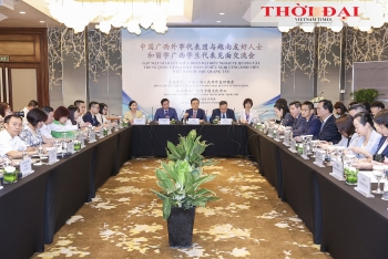 ນັກ​ສຶກສາ​ຫວຽດນາມ ຢູ່ກວາງຊີ ໃຫ້​ຄຳ​ແນະນຳ​ກ່ຽວ​ກັບ​ການ​ພົວພັນ​ຮ່ວມ​ມື