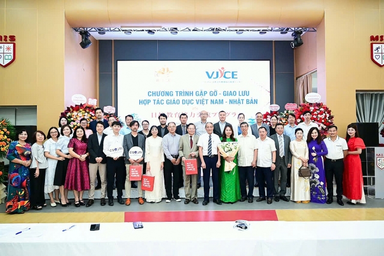 VJCE ປະກອບສ່ວນເພີ່ມພູນຄູນສ້າງສາຍພົວພັນມິດຕະພາບ ຫວຽດນາມ - ຍີ່ປຸ່ນ VJCE ປະກອບສ່ວນເພີ່ມພູນຄູນສ້າງສາຍພົວພັນມິດຕະພາບ ຫວຽດນາມ - ຍີ່ປຸ່ນ