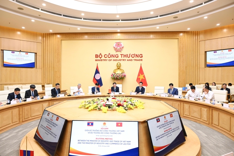 ຫວຽດ​ນາມ - ລາວ ນຳ​ການ​ພົວ​ພັນ​ດ້ານ​ເສດ​ຖະ​ກິດ, ການ​ຄ້າ ແລະ ພະ​ລັງ​ງານ​ຂຶ້ນ​ສູ່​ລະ​ດັບ​ສູງ​ໃໝ່